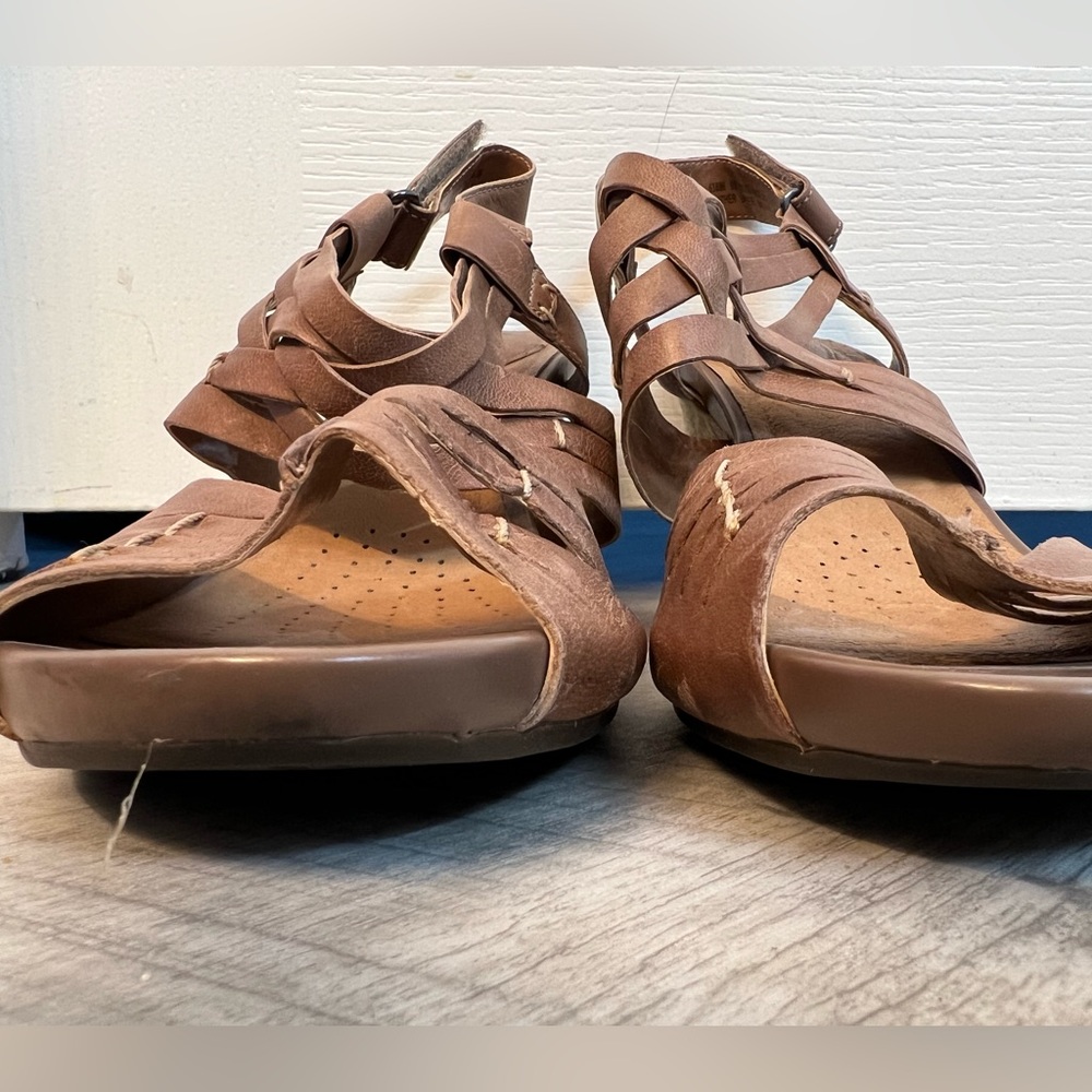 Clark’s Artisan Espadrille wedge - tan leather, size 9M - Picture 5 of 11